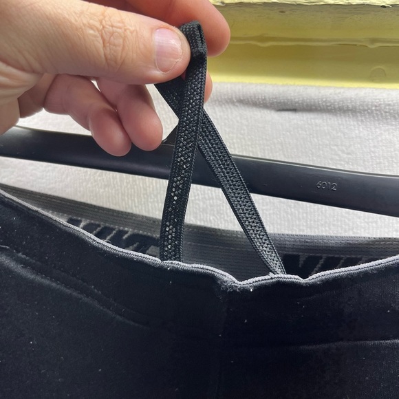 Nike Dri-Fit Sweatpants Joggers Mens L Black Zip Legs Workout Comfy Running 2505 - Picture 4 of 10